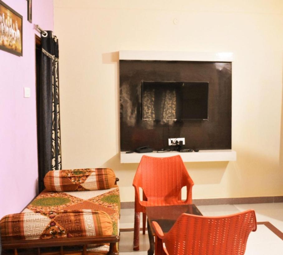 Sannidhi Service Apartments Tirupati Exterior photo